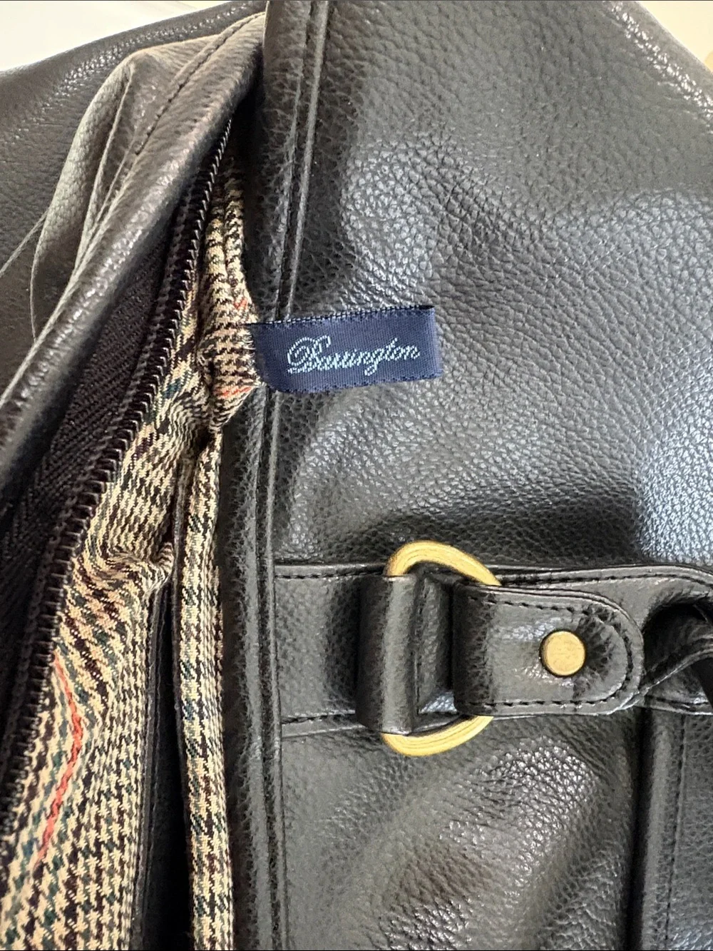 Barrington Black Leather Mens Weekender Bag